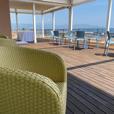 Hotel Grand Yachting Palace Riposto