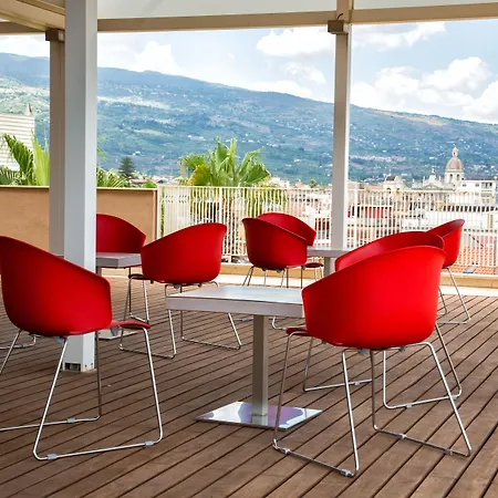 Grand Yachting Palace