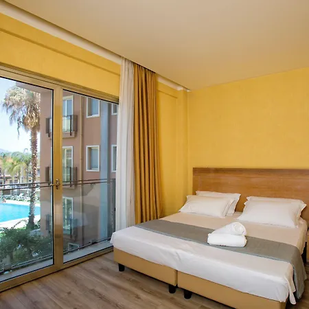 Hotel Grand Yachting Palace