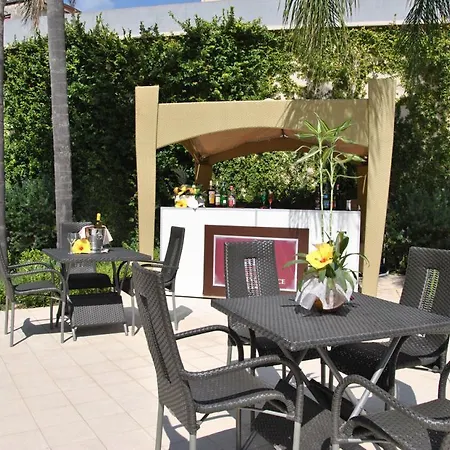 Grand Yachting Palace 4* Riposto